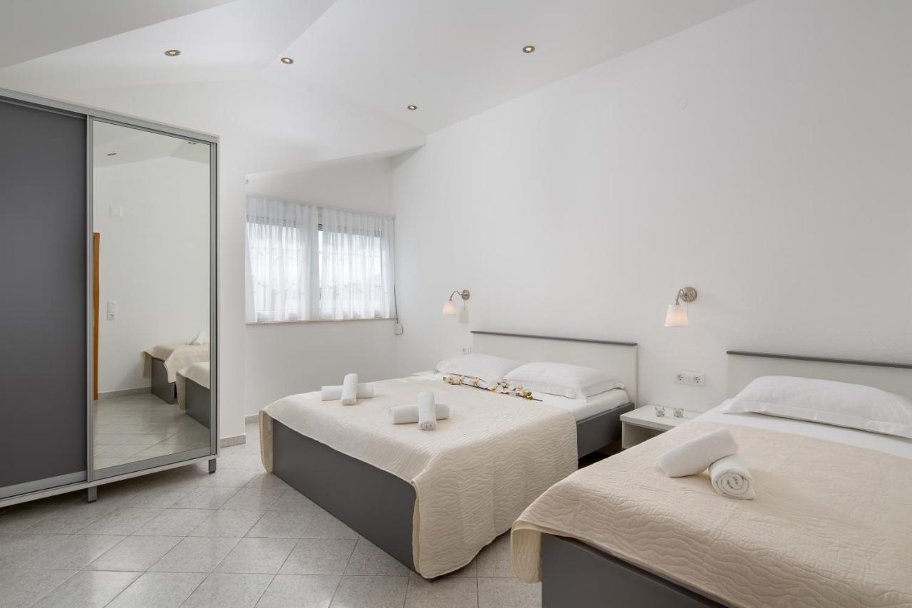 Villa Kristina Trogir Exterior photo