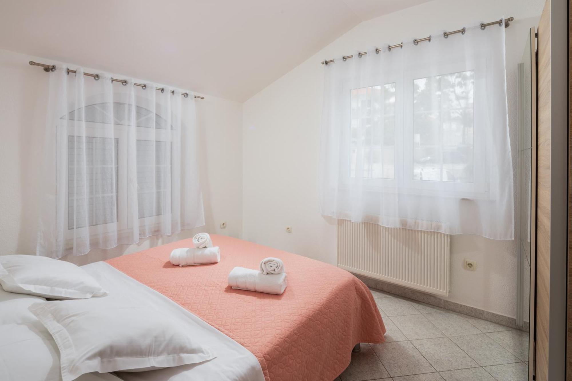 Villa Kristina Trogir Exterior photo
